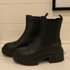 Wild Fable Black Platform Ankle Boots